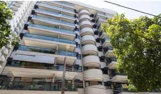 Apto na tijuca, situado na rua desembargador izidro, nº 156, com 108 m2 e 02 vagas de garagem